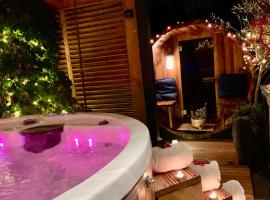 Romantisch Wellness Appartement met privé Hottub Sauna Gamesroom