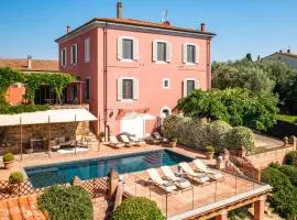 5 Bedroom Cozy Home In Fabbrica