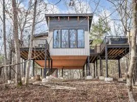 Whispering Pines Treehouse - Sunrise