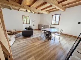 Beau Grand T2 Duplex avec du Cachet Centre Ville