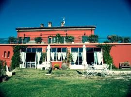 Tenuta Santini – hotel w mieście Coriano