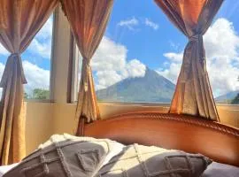 Los Tucanes Lodging