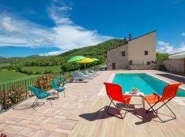 Agriturismo I CASALI DI MORRO、Sellanoのホテル