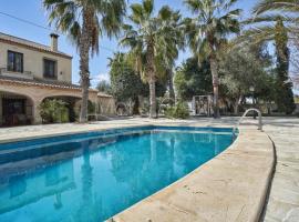 Villa Aeropuerto, hotel v destinaci Torrellano