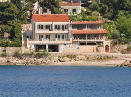 Apartments Sonja, hotel in Stomorska