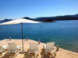 Apartment At the sea
