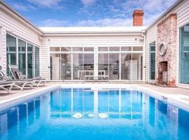 Ocean Beach House Sorrento - Luxury with Heated Pool and Spa、ソレントのホテル
