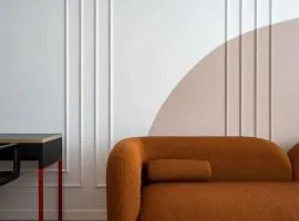 Orange Luxury King bed Apartment, bussiness, leisure in One Cotroceni