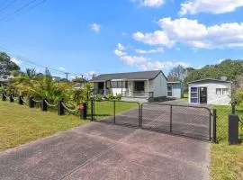 Bream Bay Sands - Ruakaka Holiday Home