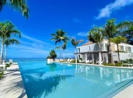 Tahatai - Private beach, pool, AC, High speed net