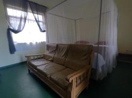 East Homestay, ubytování v soukromí v destinaci Boma la Ngombe