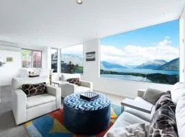 Panoramic Lake Wakatipu Escape