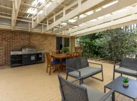Prez Cote La Plaz - Pet Friendly -1 Min Walk to Beach