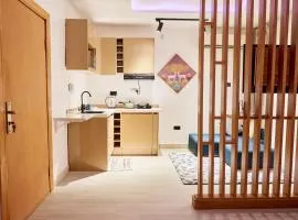 MAHOGANY STUDIO at Cedar Loft