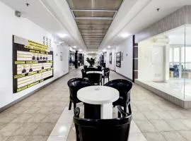 RedDoorz Premium Near Imperium Superblok