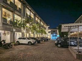 Graha Marina RedPartner near Plaza Marina, hôtel à Surabaya
