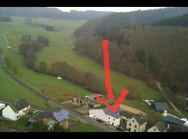 Ferienwohnung Eschbach Hof am Nürburgring, hotel v destinaci Herresbach