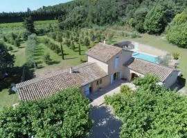 typical provencal bastide, built of local stones, in the luberon in cheval-blanc with secured pool and wifi -sleeps 6 people.