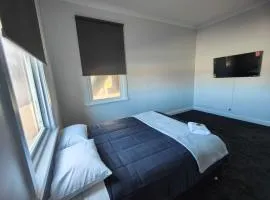 The Club Hotel Collie