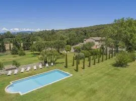 magnificient property with heated swimming-pool in the luberon - 14 persons