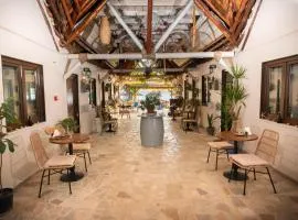 Lava Beach Suites