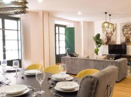 Apartamentos San Pedro Regalado, hotel con estacionamiento en Valladolid