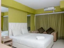 Fully Furnished with Comfortable Design Studio Apartment H Residence By Travelio