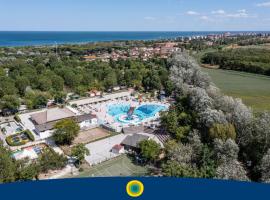 Club del Sole Adriano Family Collection, hotel v destinaci Punta Marina