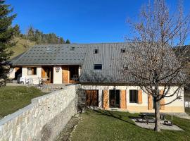 Gîte ROSIDAJEAN, khách sạn ở Gresse-en-Vercors