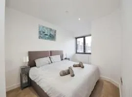 Modern Comfort 1 Bed Apartment Broadoaks, Sulihull