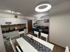 Ruža vetrova A1- duplex, хотел с паркинг в Нова Варош