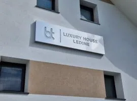 Luxury House Ledine