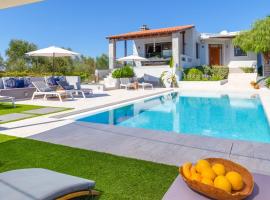 Villa Ampelaki - Premium Villa with heated pool โรงแรมในกูนูปิเดียนา