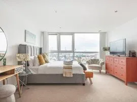 Serene Waterfront Rooms - ExCel