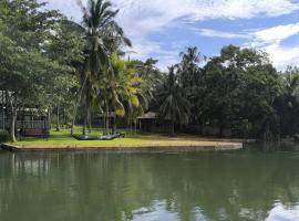 Yonan River Face Safari Resort, hotel v Udawalawe
