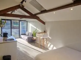 Suite 21