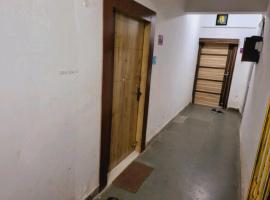 Golden Sun, Laxmi Nivas โรงแรมติดทะเลในปูรี