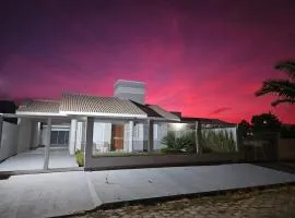 Casa de Praia Com Piscina Aquecida