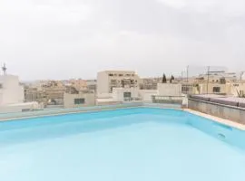 Large apartment with pool
