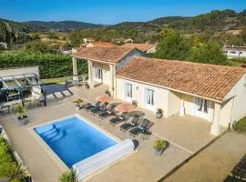 Villa Loupia by Villa Plus