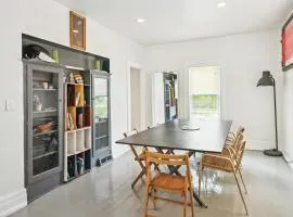 4BR Gem in Detroit North End Downtown Nearby