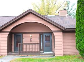 White Mountain Stay - Exit 30, hotel di Thornton