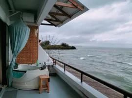 Seafront SunsetSpa