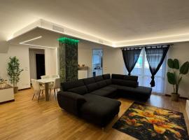 085 luxury apartment, hotel in Montesilvano