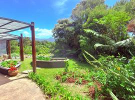 Collingwood Escape - Spacious and Modern Getaway in Collingwood with a View, vila v destinaci Collingwood