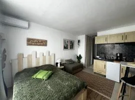Studio neuf et cosy - proche plage et toutes commodités