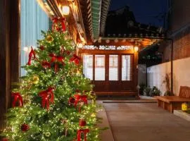 Exclusive House Hanok Stay 'Soo Hanok'