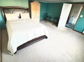 Spacious 3 Bedroom Lakeview Retreat with Private Comfort & Free Parking