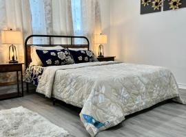 K1 Private Bathroom Queen Bed Room, vila v destinaci Mississauga