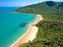 Cow Bay Hilltop Escape، فندق بالقرب من Daintree Discovery Centre، Cow Bay